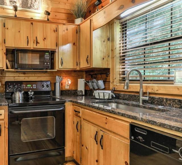 Fully equipped kitchen