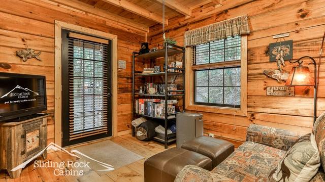 Media / reading room