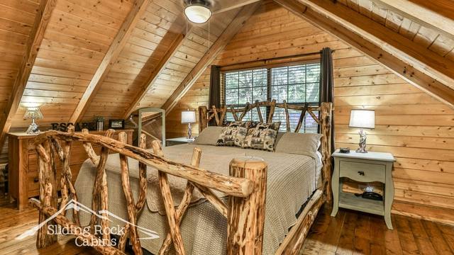 Upstairs loft king bedroom